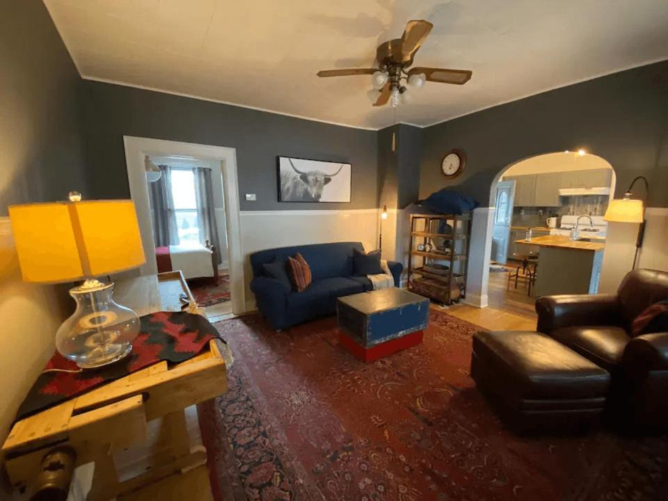 Cozy 3 & 4 Bed Home 2 Blocks To Hospitals & Lambeau Green Bay Exterior foto